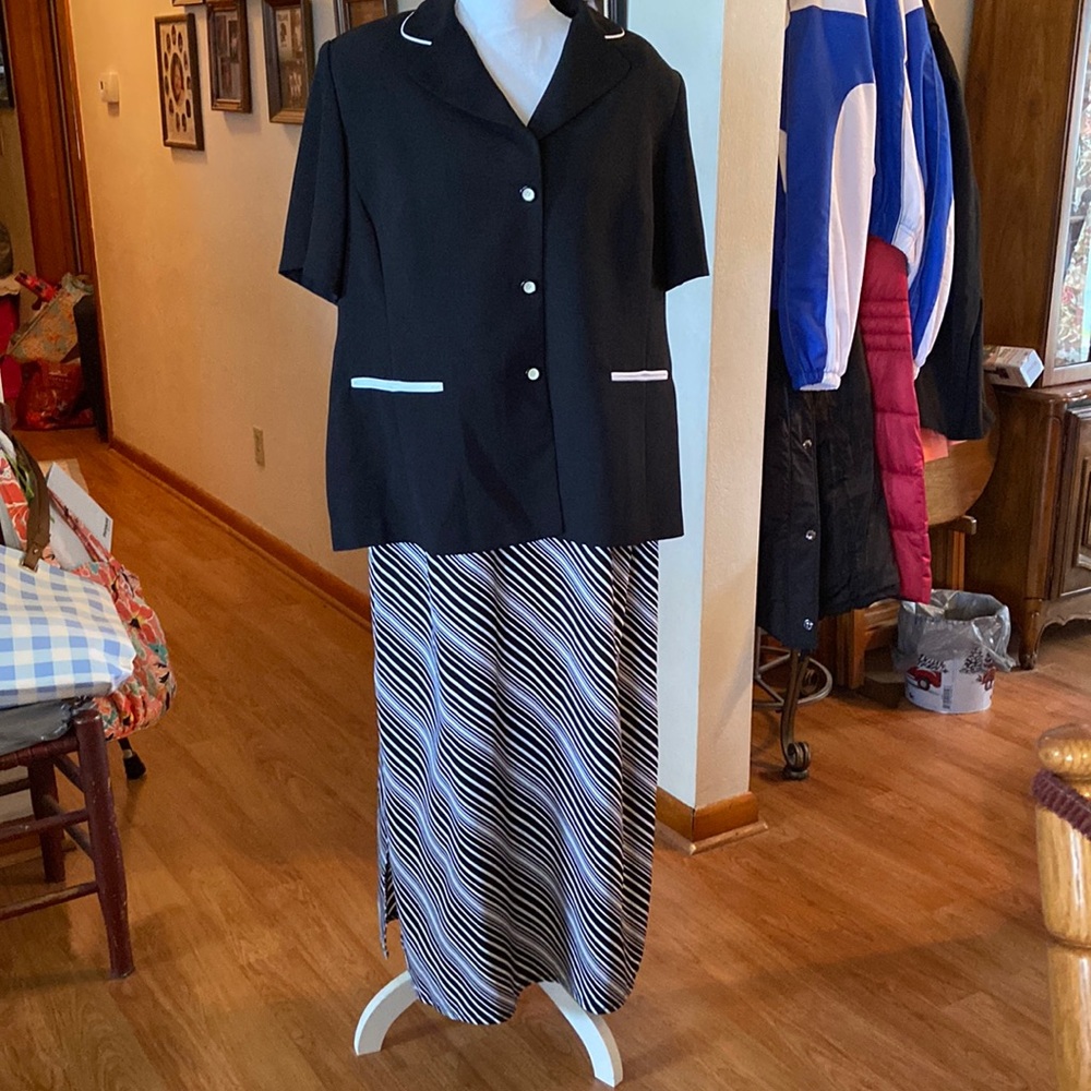 2 piece dress with jacket. Size 18W